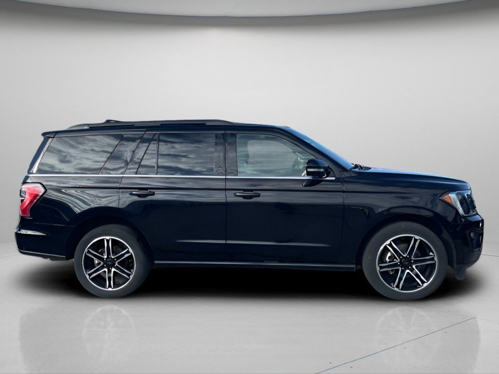 Certified 2019 Ford Expedition Limited w/ Equipment Group 303A AWD/4WD image 4