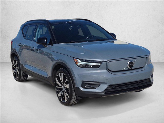 Used 2021 Volvo XC40 P8 Recharge w/ Advanced Package AWD/4WD image 3
