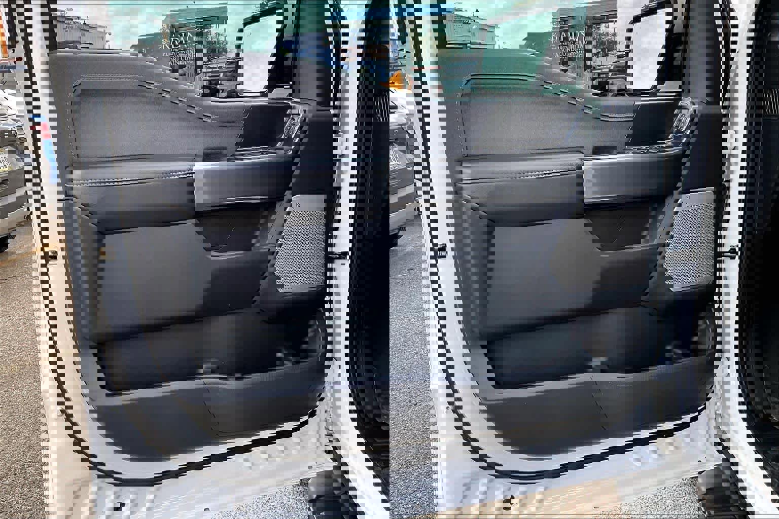 Certified 2022 Ford F150 Lariat w/ Equipment Group 502A High image 23