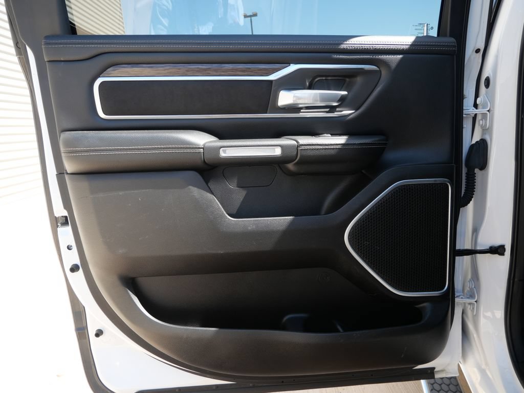 Used 2020 RAM 1500 Laramie AWD/4WD image 16