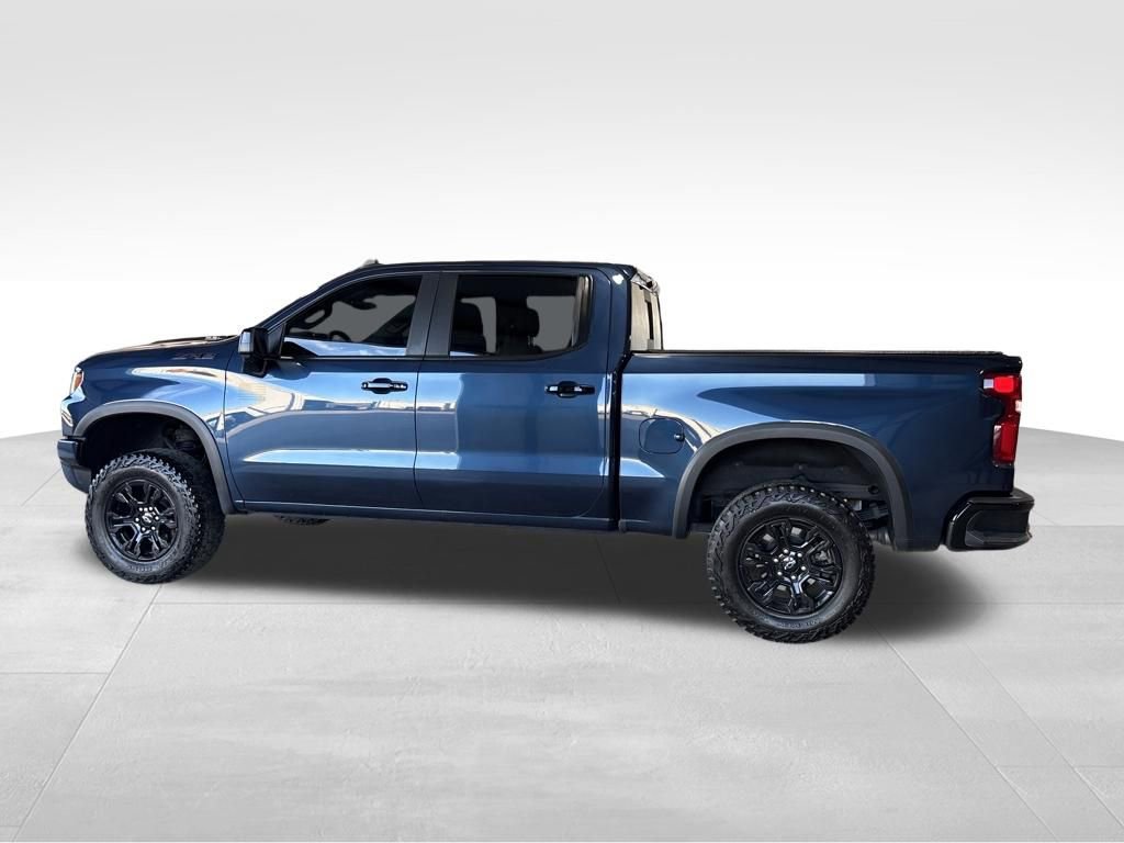 Used 2022 Chevrolet Silverado 1500 ZR2 w/ Technology Package image 2