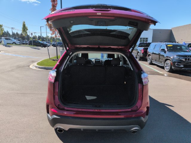 Certified 2024 Ford Edge Titanium AWD/4WD image 18