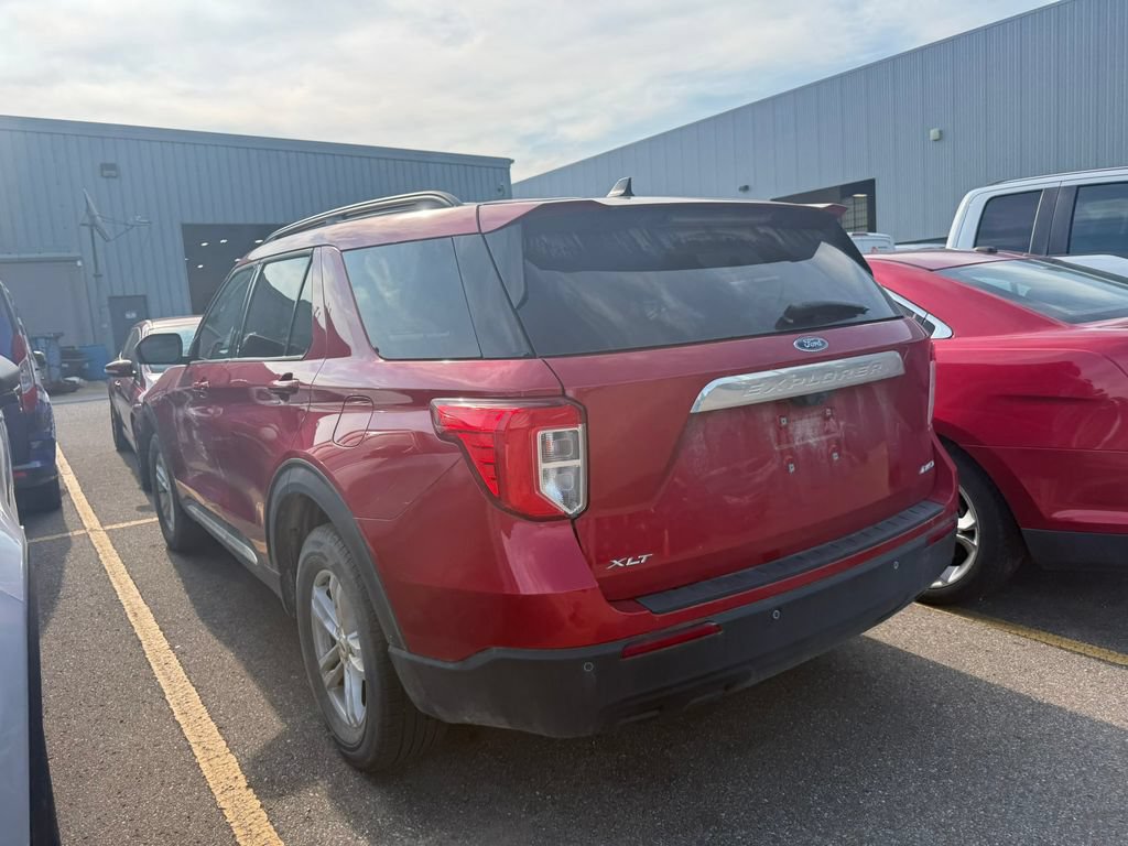 Certified 2024 Ford Explorer XLT AWD/4WD image 7