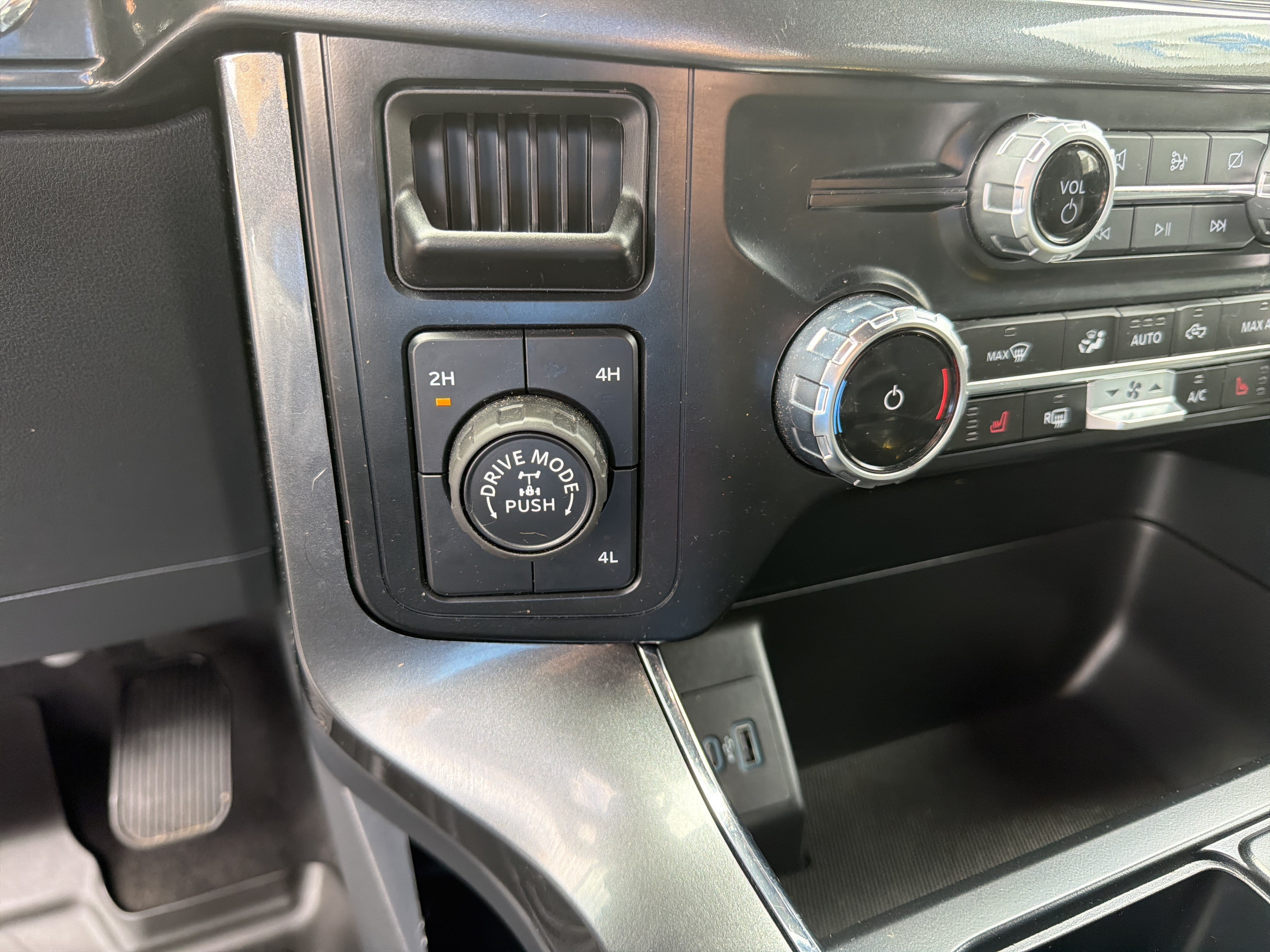 Certified 2023 Ford F150 XLT w/ Equipment Group 302A High AWD/4WD image 34