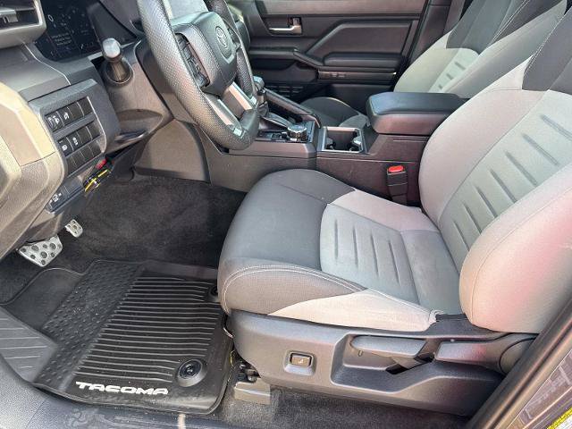 Used 2024 Toyota Tacoma TRD Sport AWD/4WD image 15