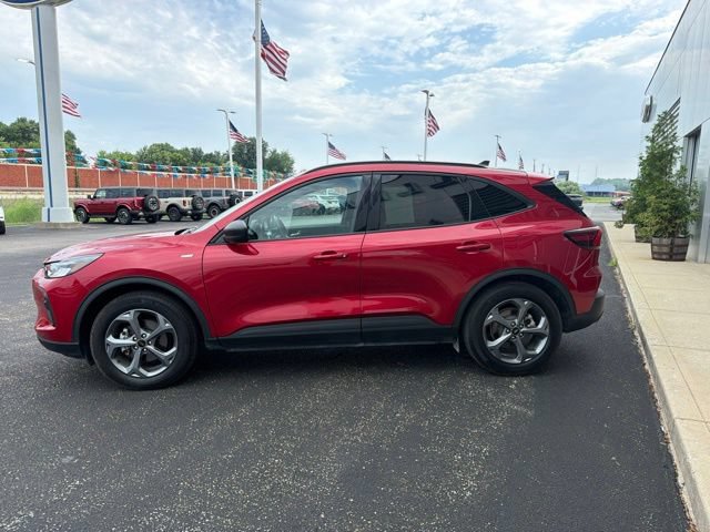 Certified 2025 Ford Escape ST-Line FWD image 6
