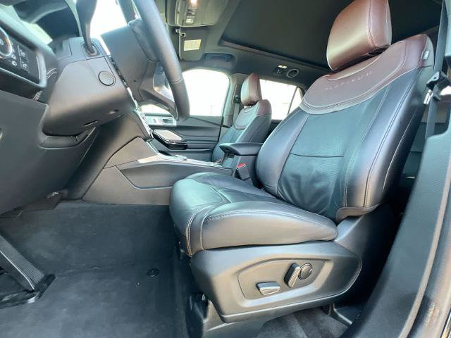 Certified 2023 Ford Explorer Platinum w/ Technology Package AWD/4WD image 16
