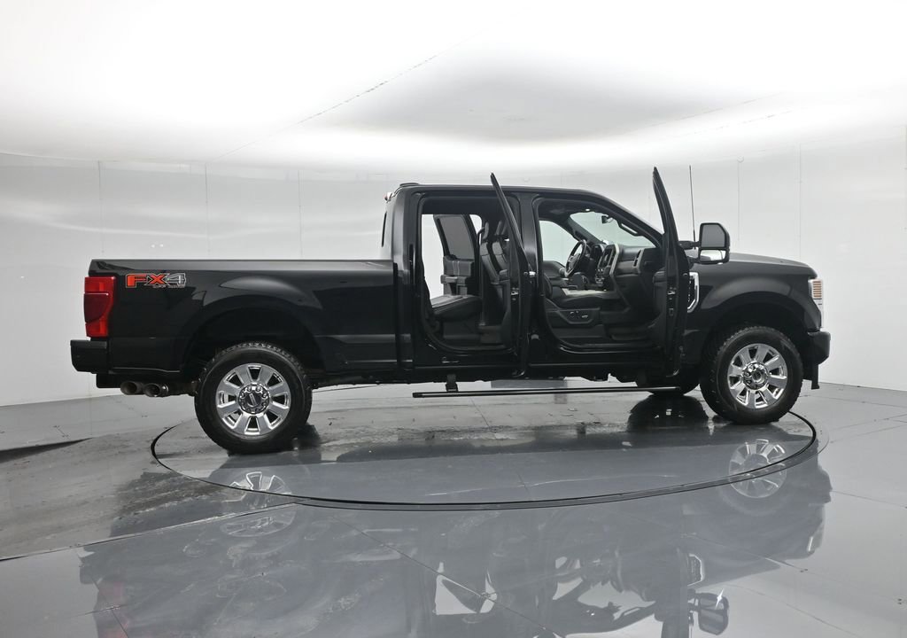 Certified 2022 Ford F250 Platinum w/ FX4 Off-Road Package image 34