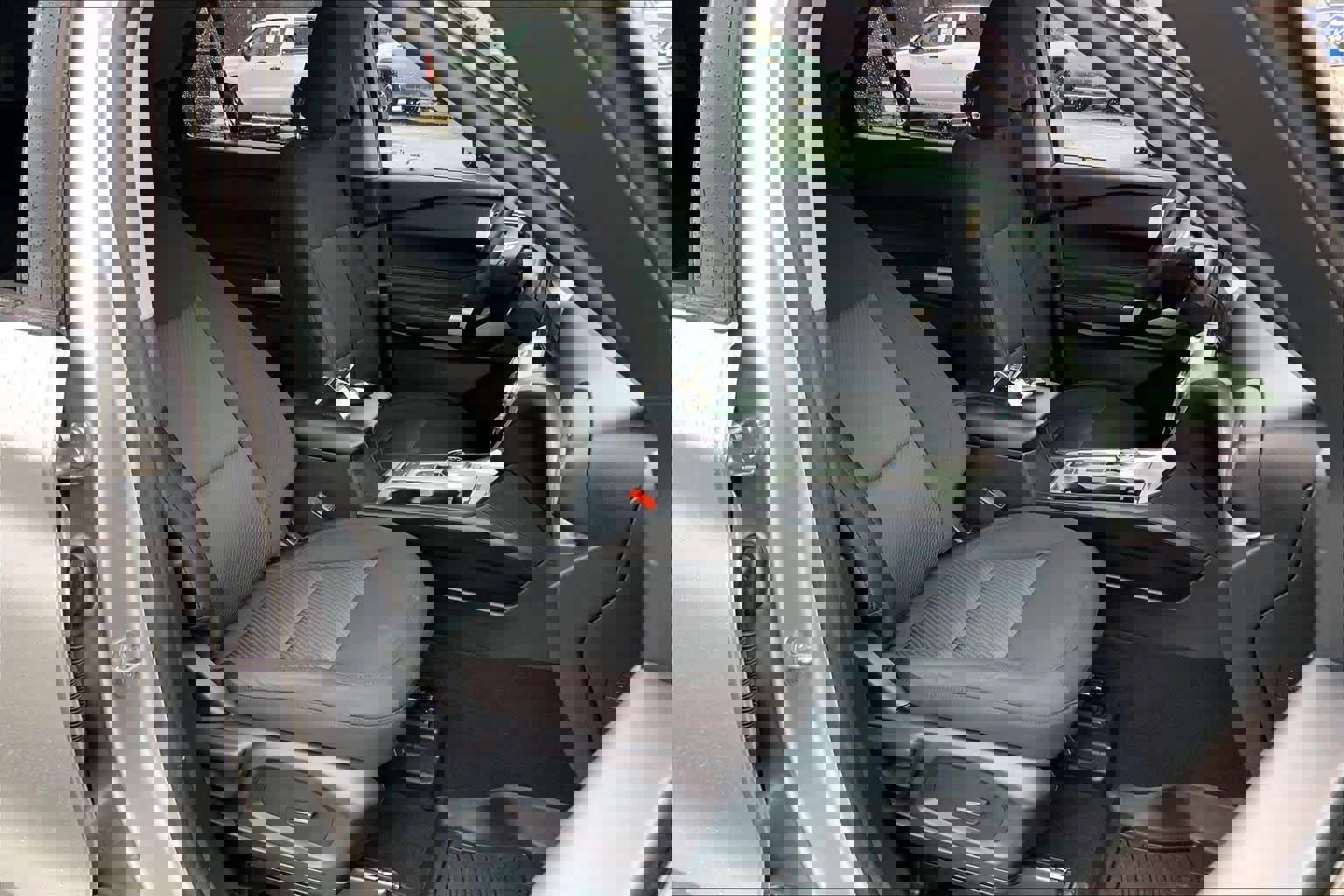 Certified 2023 Ford Explorer XLT image 10