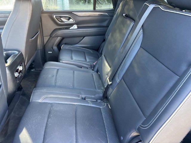 Used 2022 GMC Yukon SLT w/ SLT Luxury Package AWD/4WD image 11