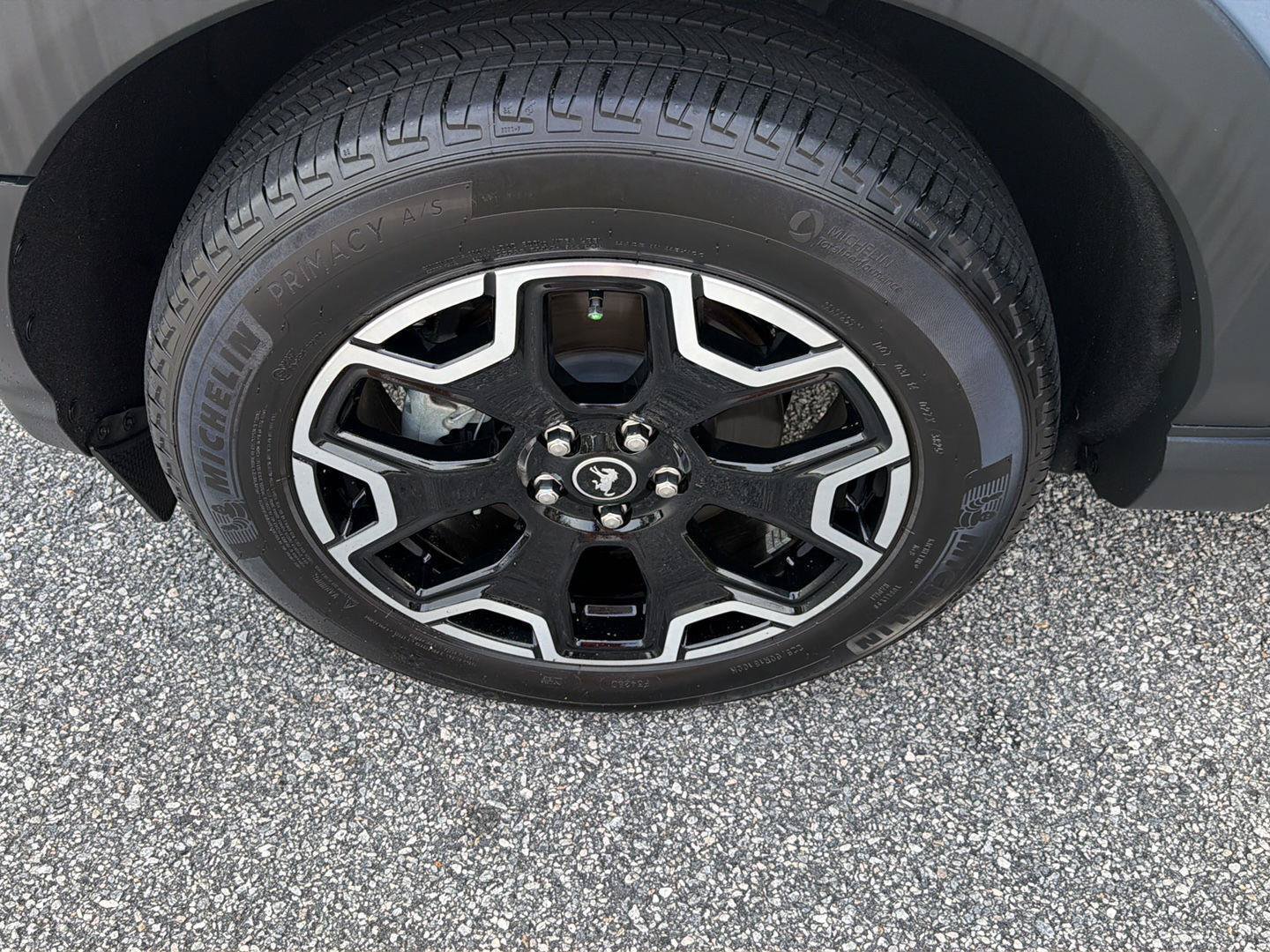 Certified 2025 Ford Bronco Sport Outer Banks w/ Outer Banks Tech Package+ AWD/4WD image 38