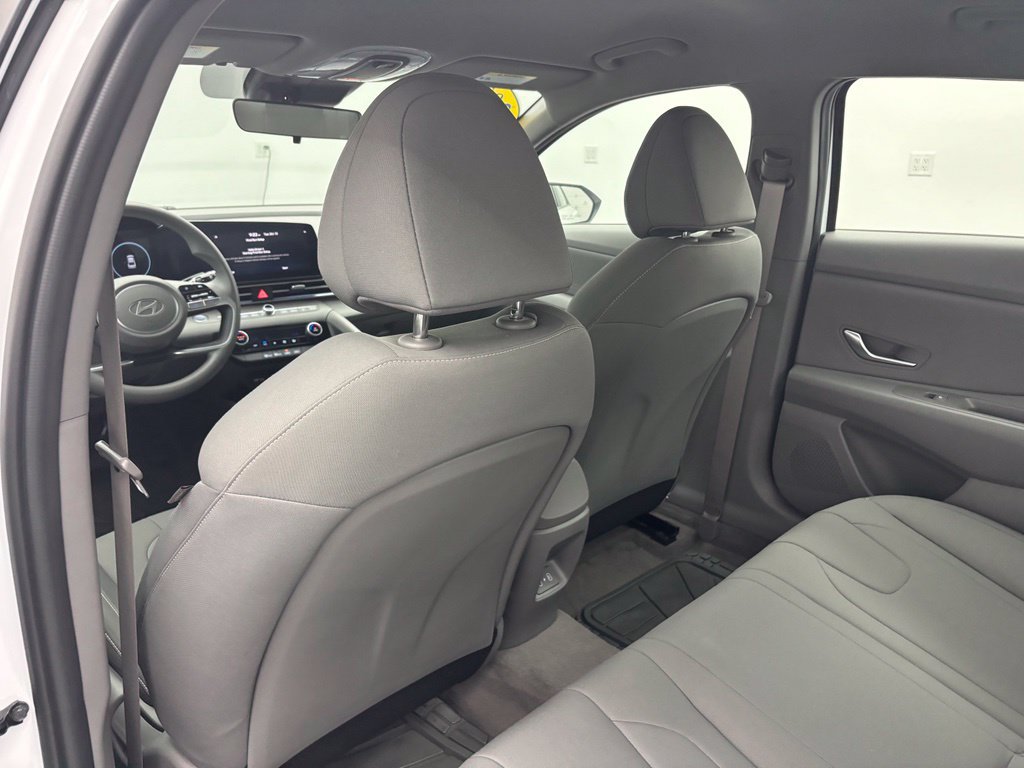 Used 2024 Hyundai Elantra SEL FWD image 34