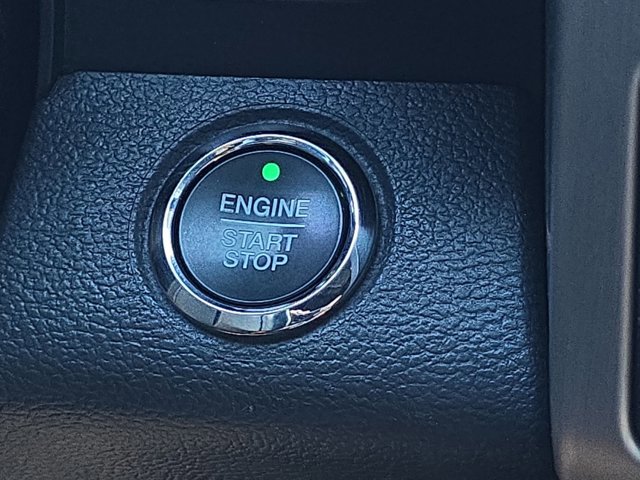 Certified 2022 Ford F450 Platinum w/ FX4 Off-Road Package image 25