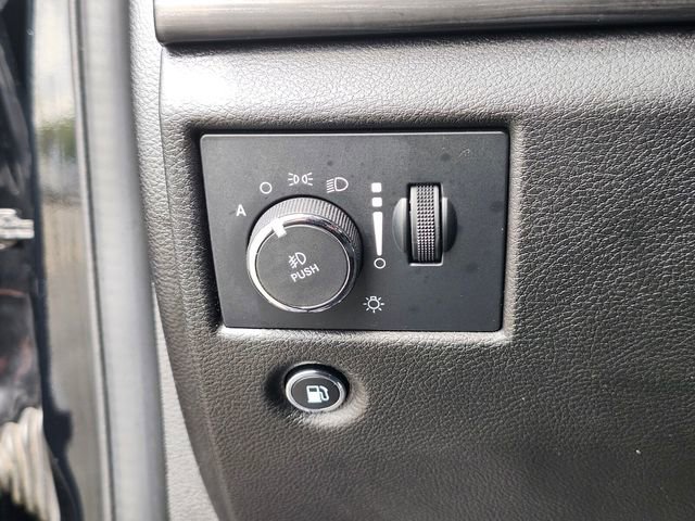 Used 2021 Jeep Grand Cherokee Laredo X AWD/4WD image 24
