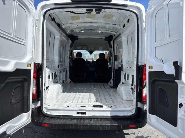 Certified 2023 Ford Transit 250 Medium Roof AWD image 11