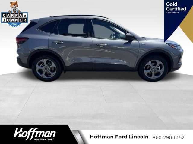 Certified 2026 Ford Escape ST-Line AWD/4WD image 2