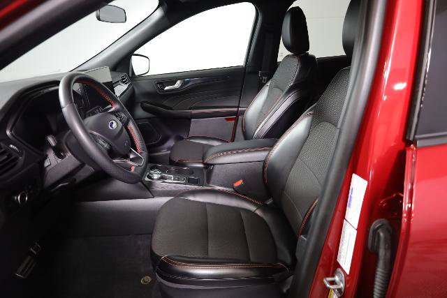 Certified 2024 Ford Escape ST-Line w/ Tech Pack #1 AWD/4WD image 8