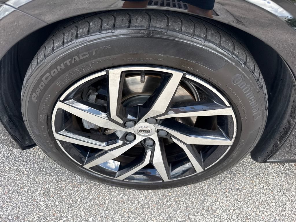 Used 2019 Volvo S60 T5 Momentum w/ Premium Package FWD image 12