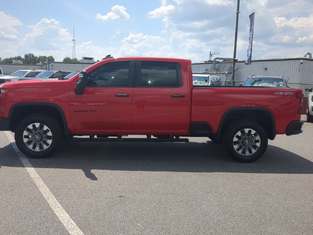 Used 2022 Chevrolet Silverado 2500 Custom w/ Custom Value Package AWD/4WD image 8