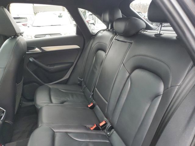 Used 2018 Audi Q3 2.0T Premium Plus w/ Premium Plus Package image 27