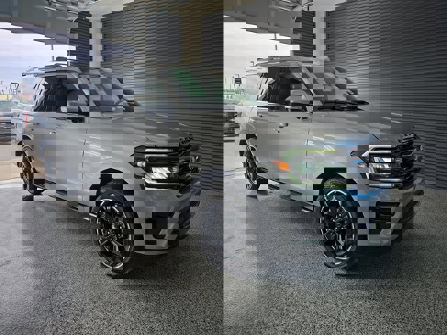 Certified 2023 Ford Expedition Max Limited image 5