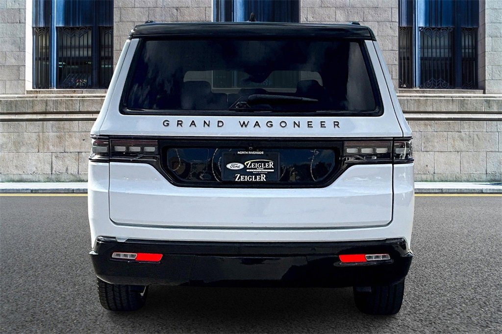 Used 2024 Jeep Grand Wagoneer L Series II w/ Quick Order Packagew 28T image 4
