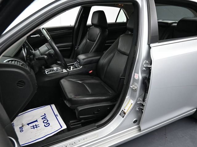 Used 2020 Chrysler 300 Limited image 10