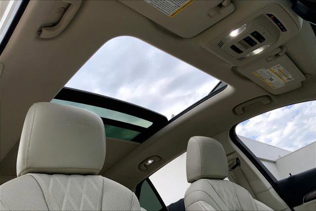 Used 2023 Buick Envision Avenir image 14