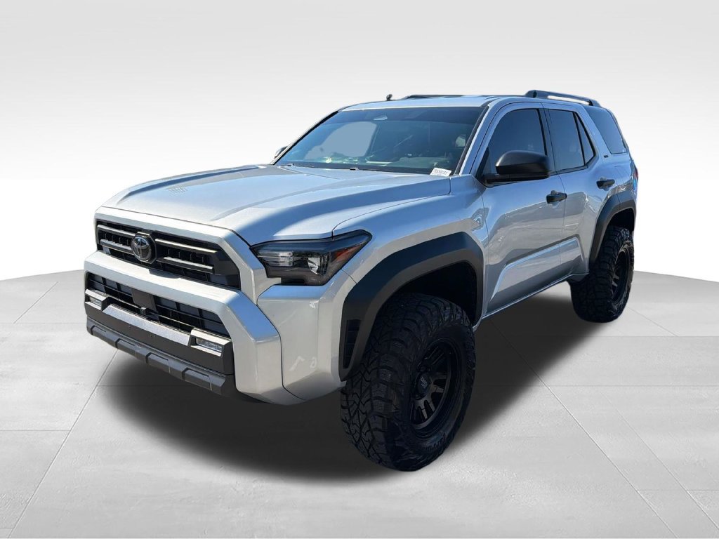 Used 2025 Toyota 4Runner SR5 AWD/4WD image 9