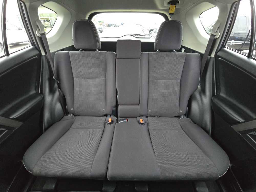 Used 2018 Toyota RAV4 XLE image 17