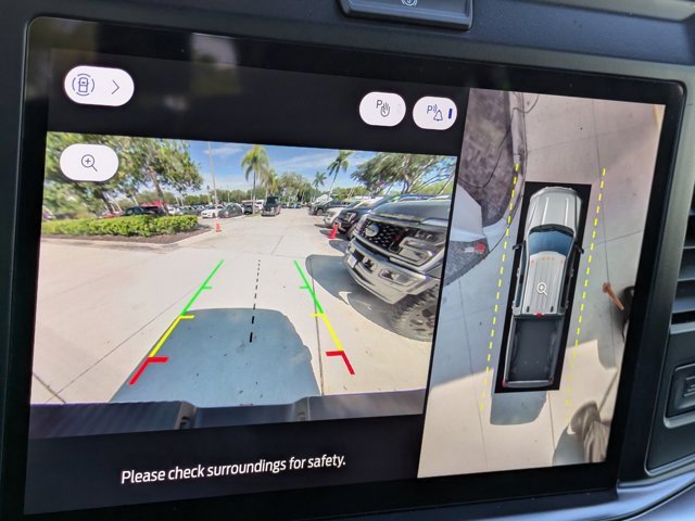 Certified 2025 Ford F350 Platinum image 29