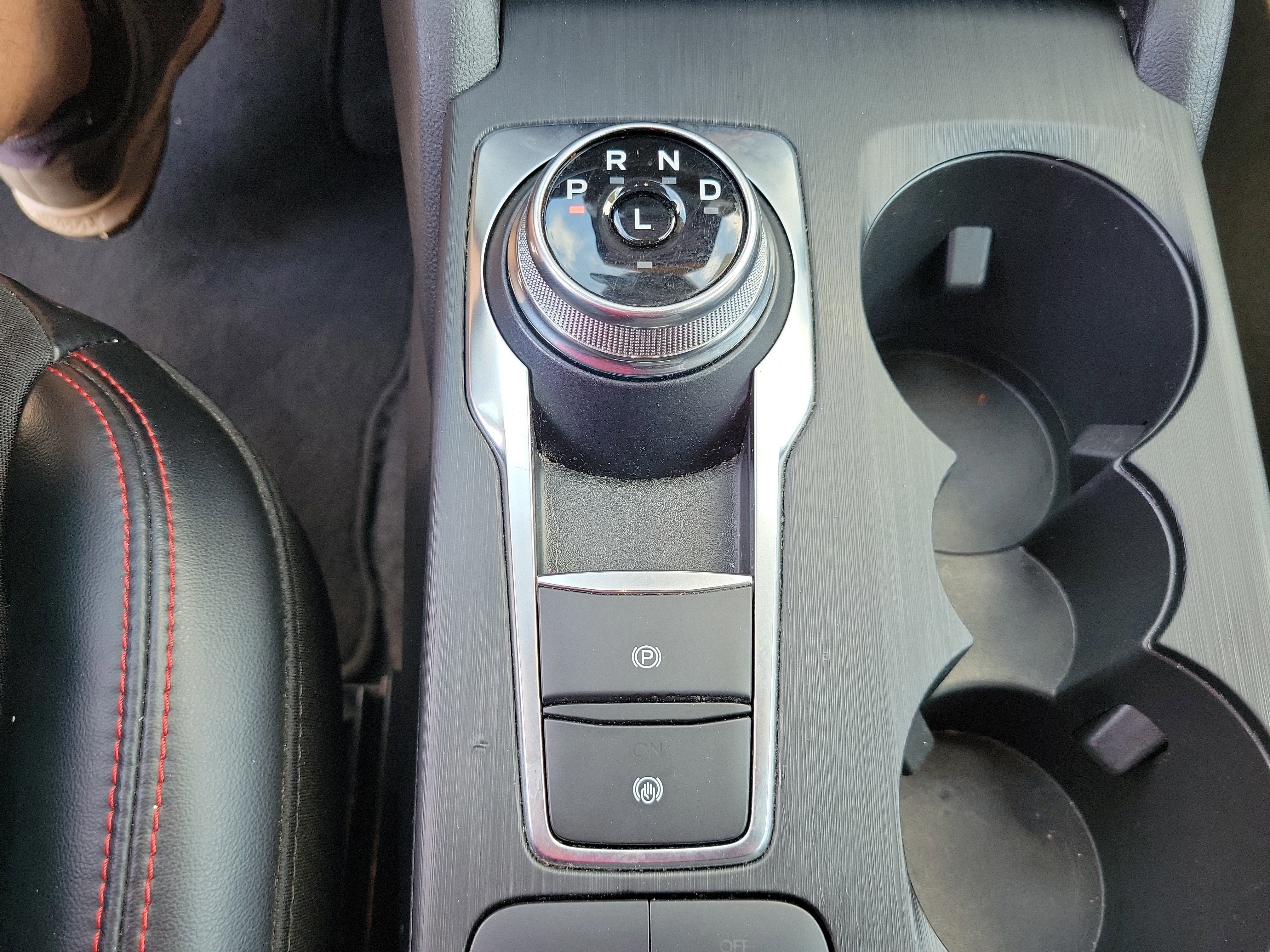 Certified 2024 Ford Escape ST-Line image 27