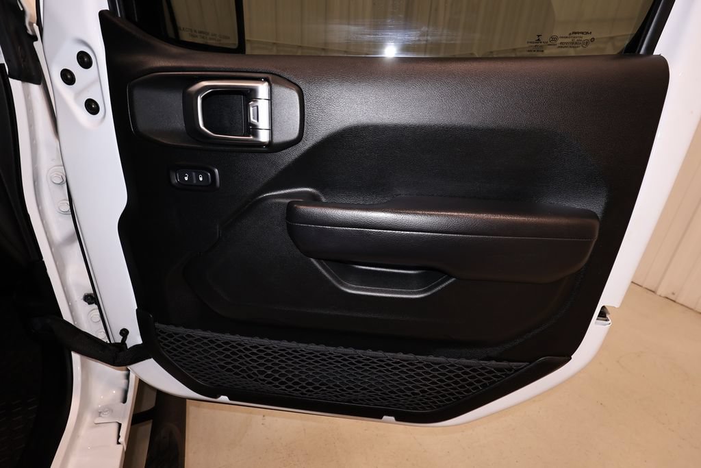 Used 2020 Jeep Wrangler Unlimited Sport S AWD/4WD image 19