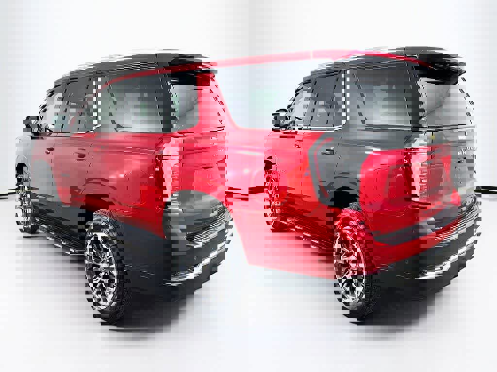 Used 2025 Chevrolet Tahoe LT w/ Comfort Package image 3