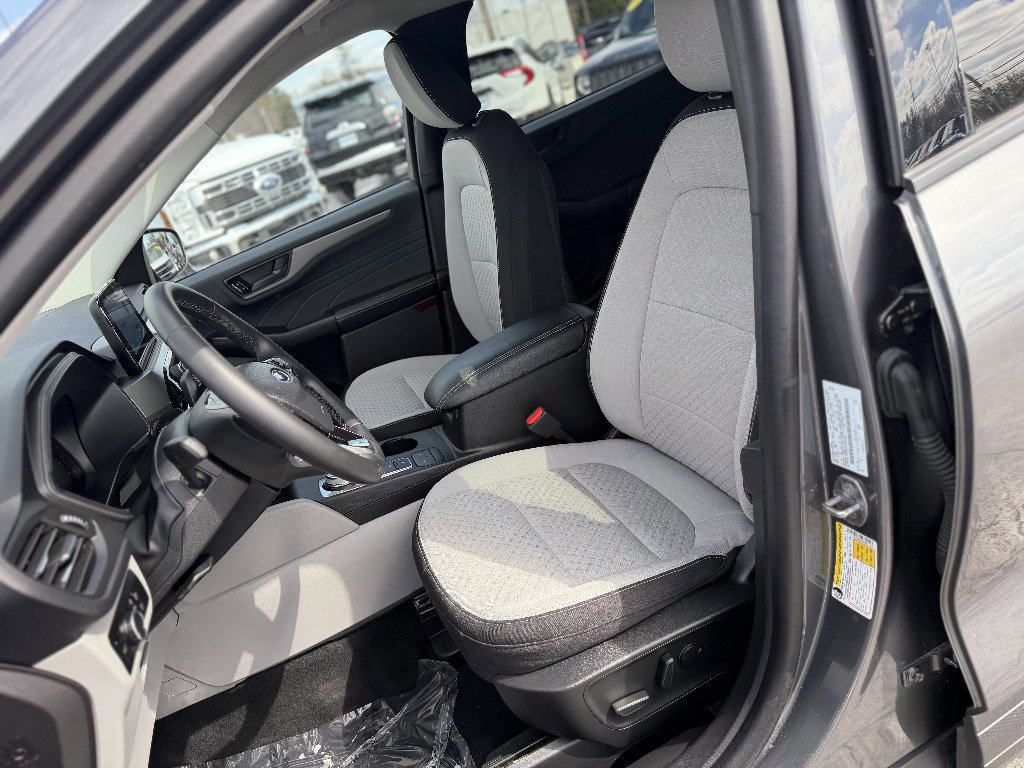 Certified 2023 Ford Escape Active AWD/4WD image 13