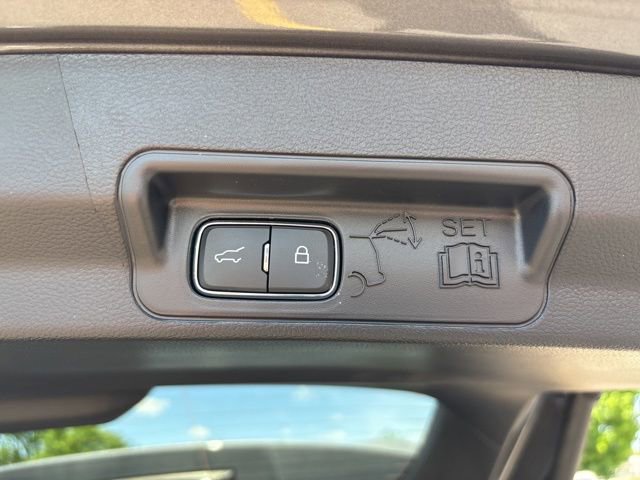 Certified 2025 Ford Explorer ST-Line AWD/4WD image 18
