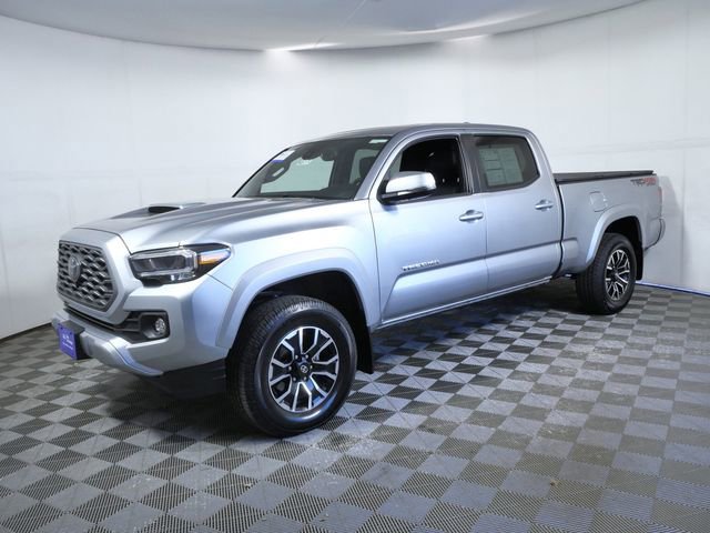 Used 2023 Toyota Tacoma TRD Sport w/ TRD Premium Sport Package AWD/4WD image 5