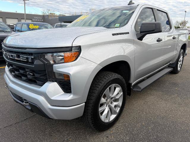 Used 2022 Chevrolet Silverado 1500 Custom AWD/4WD image 4