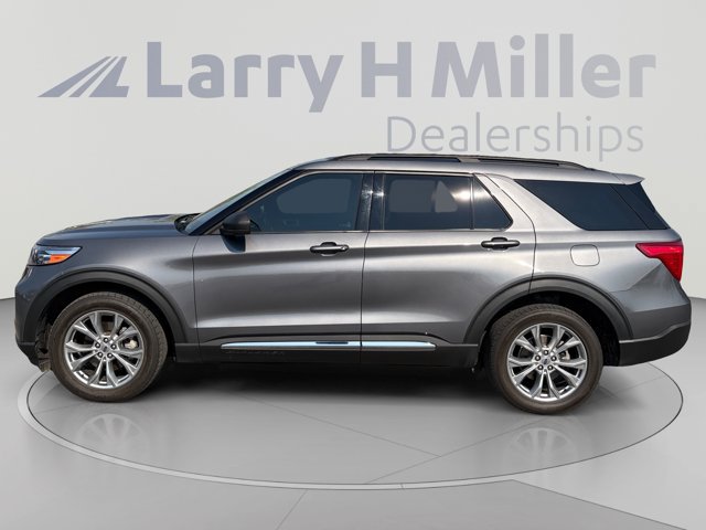 Certified 2021 Ford Explorer XLT w/ Equipment Group 202A AWD/4WD image 2
