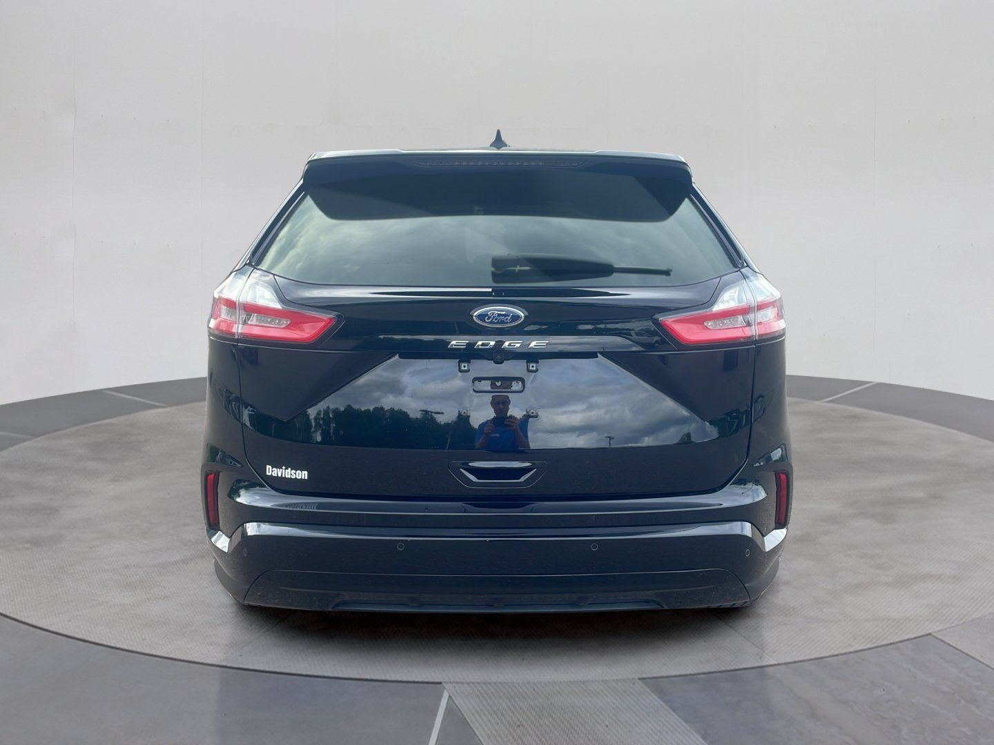 Certified 2024 Ford Edge ST-Line AWD/4WD image 4
