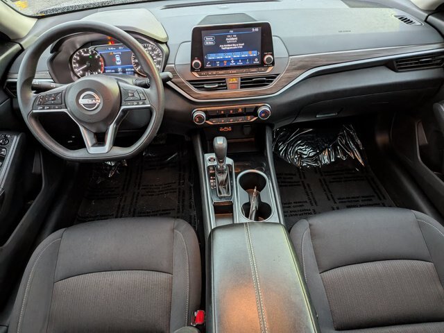 Used 2024 Nissan Altima 2.5 SV FWD image 23