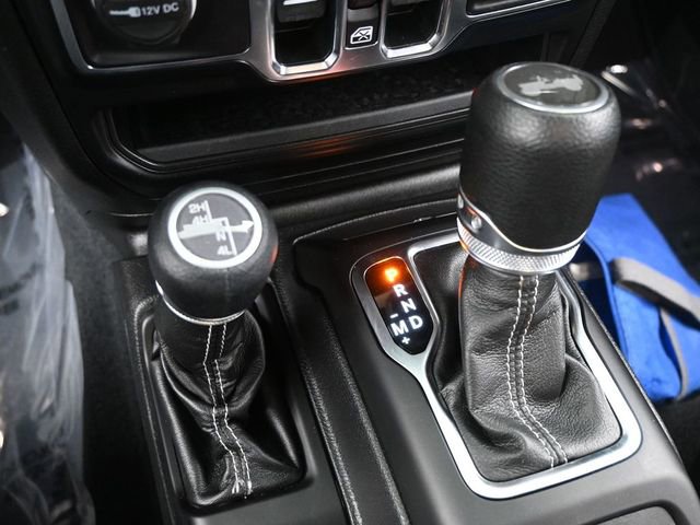 Used 2022 Jeep Wrangler Unlimited Sahara image 17