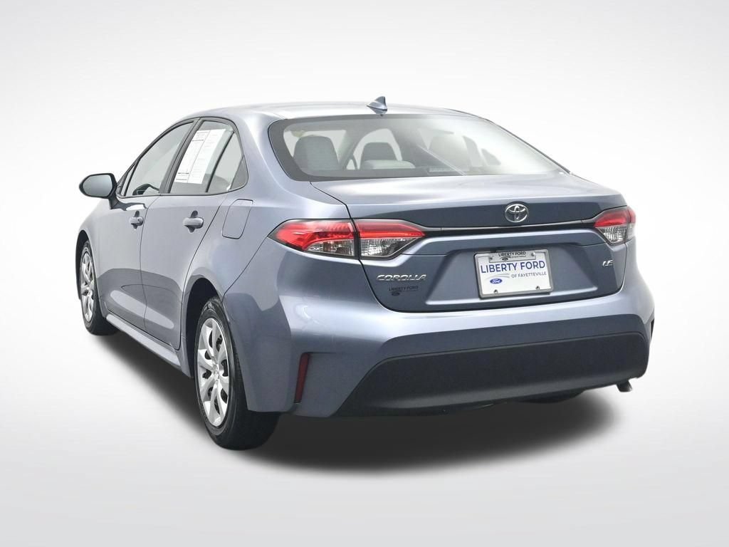 Used 2025 Toyota Corolla LE w/ Convenience Package FWD image 9