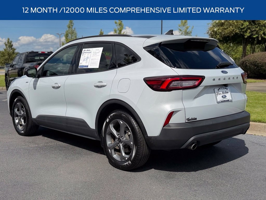 Certified 2025 Ford Escape ST-Line FWD image 5