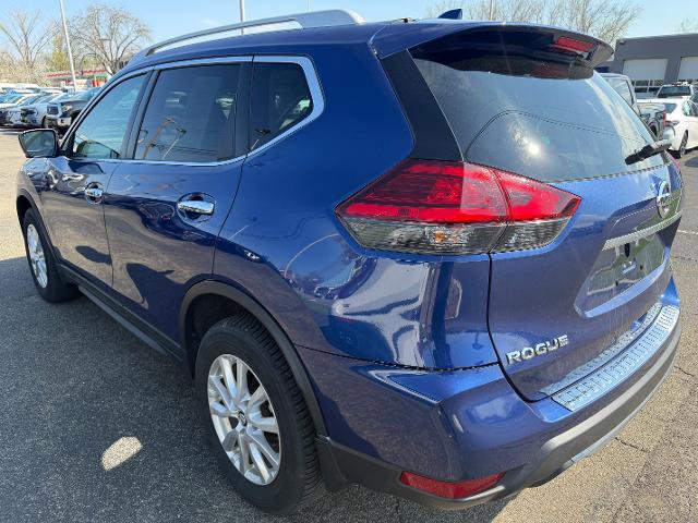 Used 2017 Nissan Rogue SV w/ SV Premium Package AWD/4WD image 3
