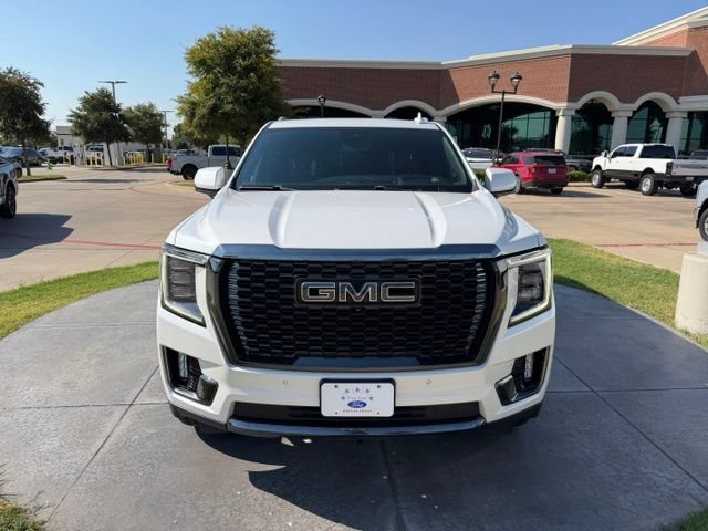 Used 2023 GMC Yukon XL Denali Ultimate AWD/4WD image 2