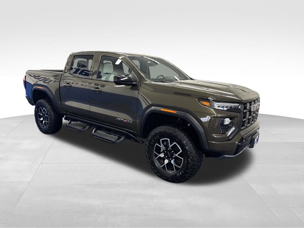 Used 2024 GMC Canyon AT4X AWD/4WD image 9