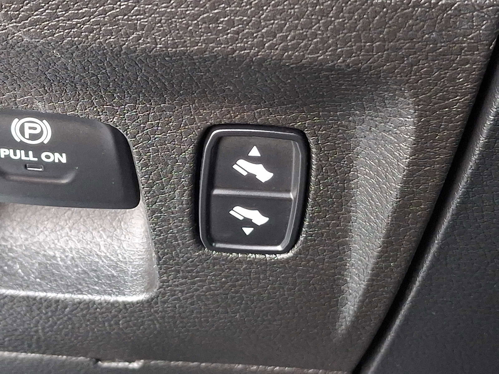 Used 2020 RAM 1500 Big Horn image 25