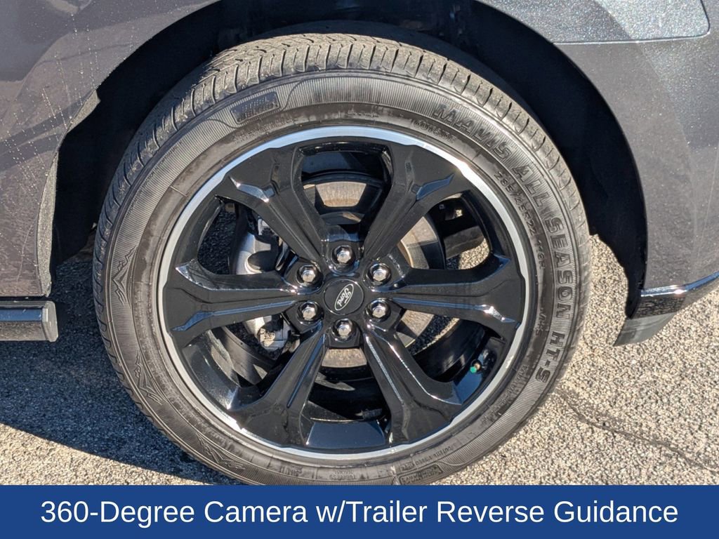 Certified 2023 Ford Expedition Limited image 12