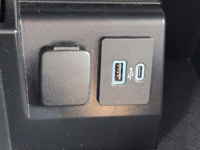 Certified 2024 Ford Explorer XLT w/ Equipment Group 202A image 21